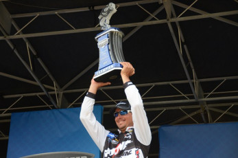 C5AFDCA6-CA1D-4930-AFD6-A8118B2767F1