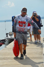 C651EB75-9AC5-445B-8DD8-098204C691DC