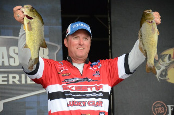 C6C7EAA7-E733-4190-BFF6-0D82EBA34CB9