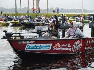 C714A141-A2E4-439D-A7EA-DE93AEB4A534