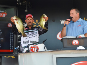 C75A7B86-C214-4943-BB6D-1BD92F857287