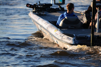 C845B531-E189-458D-9C6B-501B6BF40AEC