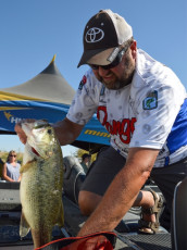 C8DFFBCC-8497-4BF4-A53A-5F75B9399593