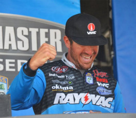 C9B81D6D-9DFA-4CB6-B6D8-A0904444EBB0