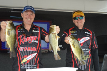 CAD9E99B-9B08-4B76-9B04-9CAD19AE7D83