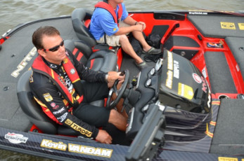 CB21BC4F-7854-4239-A068-FAEE06DC9AB7