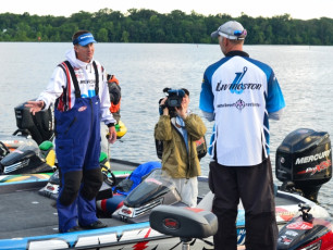 CBAC1C60-00E2-4D10-9DA8-85EE8EC325A4