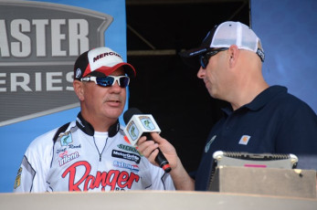 CCB47DB5-966F-418F-9F0E-184FCEF40FA1