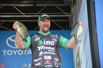 CD042383-ED7A-4B0E-917D-D08E9B15DD1F