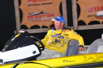 CDF458AE-DD0C-404F-B600-F1CF3989B219