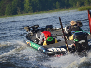 CE63D716-69A0-4863-919C-75C1BEF6C603