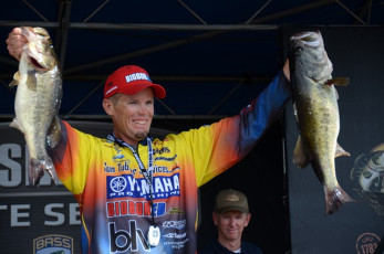 CE6B41EE-F83C-4948-B6E1-95D39332C8D8