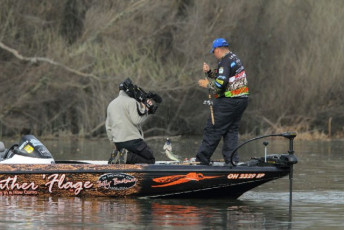 CE81E4D7-B0E0-48AE-9182-4322BBAF0341