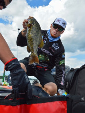 CF74AF5E-3BE6-4A0E-9DB2-15CA2CCC836B