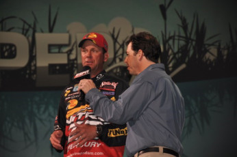 D10B9129-3056-4674-9113-F5AE1CCF680C