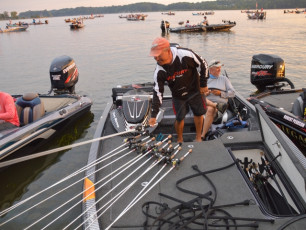 D1FF0B48-DC07-4A49-8E42-69E4436A7431