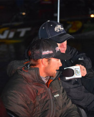 D208CF9F-3E47-4FDB-8617-9C822223273F