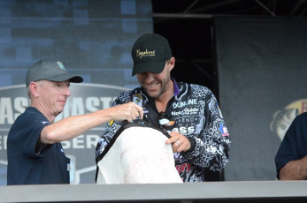 D2E701E8-490B-4A3C-8505-CA567FF8B2E8