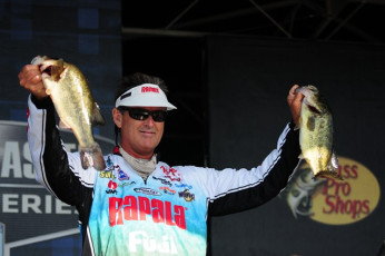 D2E88332-5ED7-4746-93A4-325FE8931BB3