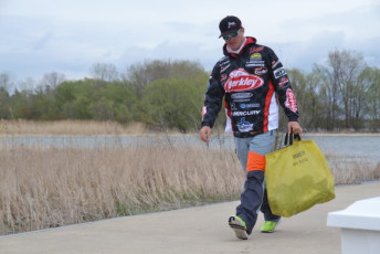 D320E48C-5439-4E93-85E5-37C160343F67