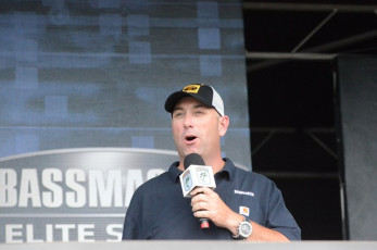 D3615D62-5947-483A-A9CD-BBDCFA4AF121