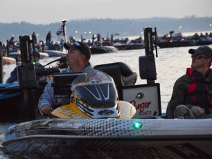 D3AFC917-7DAD-4B8E-A4D7-7B80A389E24C