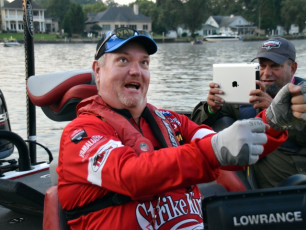 D4F43050-81BC-43EC-8D77-710328DACCCD