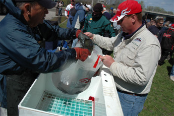 D4F4A7B4-3B86-4014-A5D3-BE2430909A08