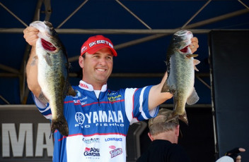 D530D90B-E6E9-41F0-BB73-8FA4C87F5220