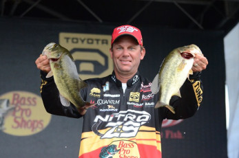 D5502E6F-A59F-4D2D-AA41-CE6D3F90A37D