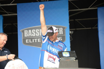 D5A58806-D862-41C1-83C9-E54A3CEBBCF6