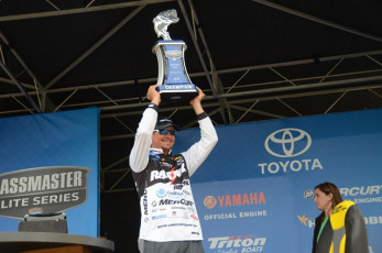 D694B935-AE87-4434-9369-FE15B77D7541