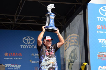 D7784D72-B905-400C-AC22-D3B24A0564AA