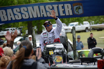 D7BFCA57-08B6-47D2-89B2-8DFF8C215B72