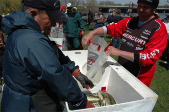 D84D7687-54D3-44E8-8FB7-091CCD4621C9