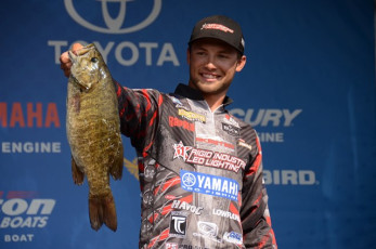 D8932C8E-FA95-446A-8262-3493866F7251