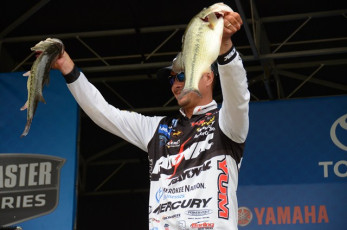 D8B03259-1DD8-4F03-BD20-D945851874E8