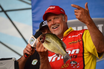 D8C7CE2A-256A-46C2-AD29-7134ADCF6C13