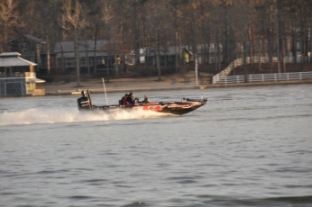 D902ED86-0AEE-4DCD-94DA-1794AB2F8D85