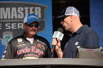 D92B67BC-E41E-4F45-A1CD-05A4D3FA3491