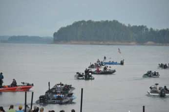 D9993511-7D3F-4641-BE08-B9BEF58DC381