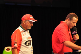 D9AE05B6-CCB5-4B66-8F7F-EBE886F406E7