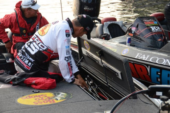 D9EB97B6-C3BA-455F-9307-3533E1FD9E51