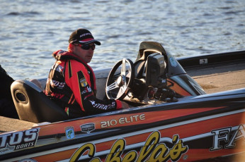 DAB1BB4D-058C-45E6-B992-DCE8E6D2217D