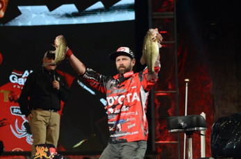 DAD13C11-66E1-4E55-8A72-2D7E48CAB08B