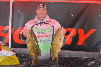 DB06D7EA-D720-49F1-B68C-7A93EF8E3FAE