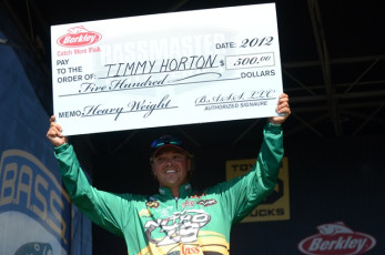 DB4AD0A5-A06F-452A-A859-37DB2ED32E3F