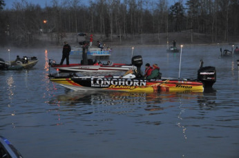 DC565117-F66E-4C3E-B80E-6EB81540D2BE