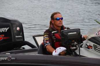 DC746ECF-1B12-4C3D-859F-48C3E66FDEA1