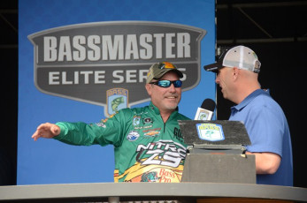 DC834FD5-BB37-43C6-AC8E-B4563235FB66